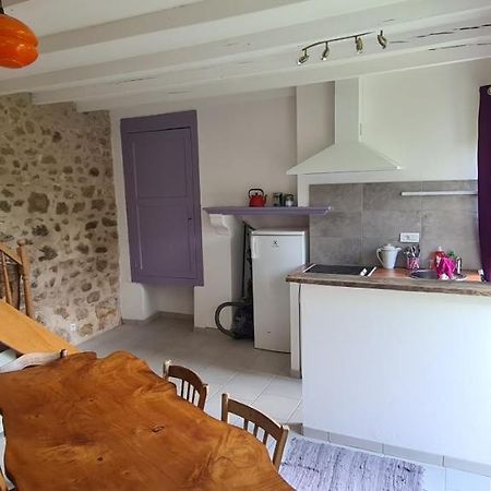 Bienvenue aux Lavandières. Montrollet Extérieur photo