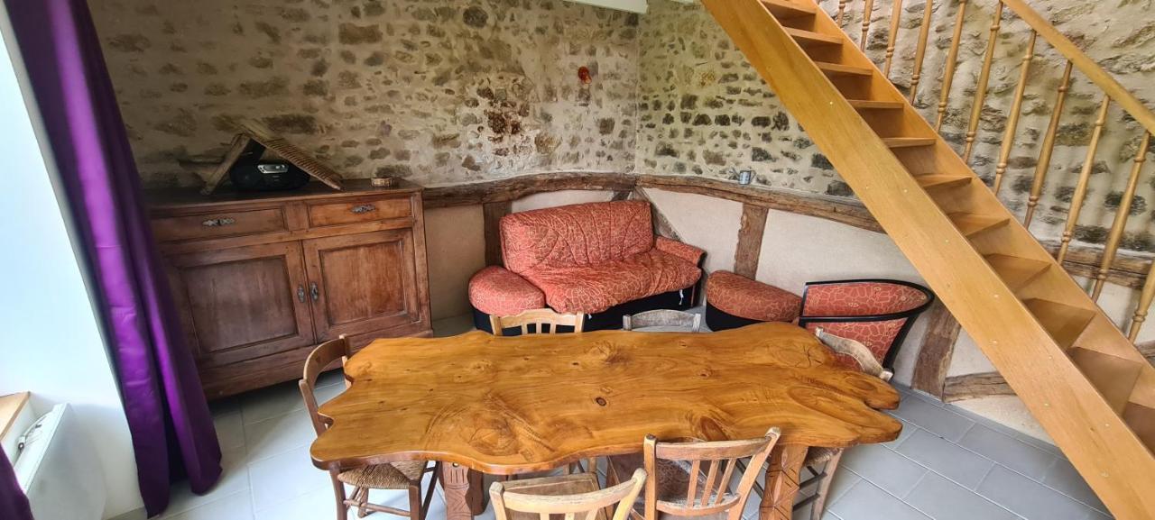 Bienvenue aux Lavandières. Montrollet Extérieur photo